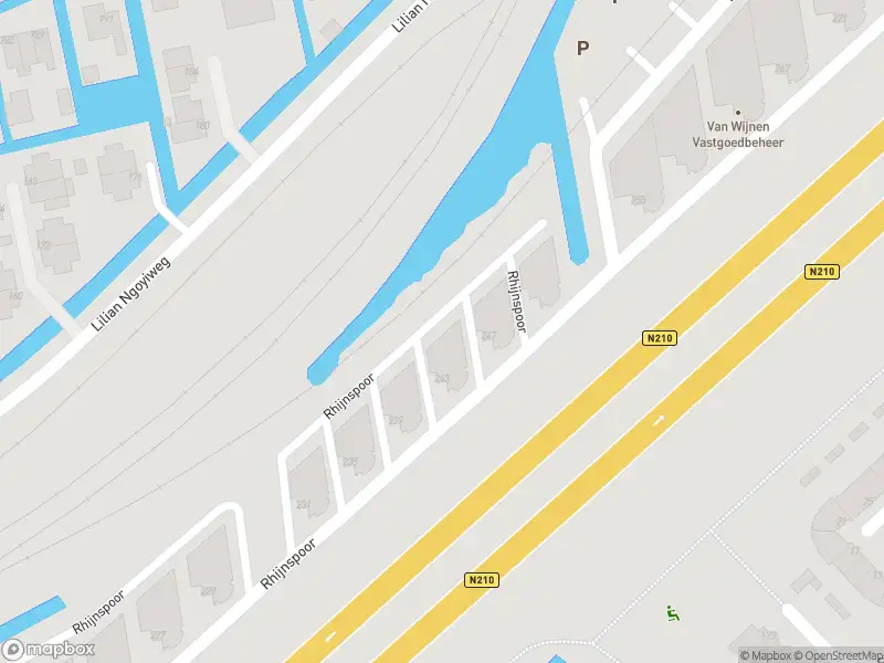 Ambulance met gepaste spoed naar de Rhijnspoor in Capelle aan den IJssel