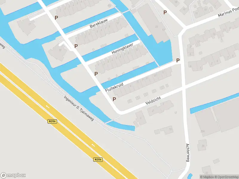 Ambulance met grote spoed naar de Fluitekruid in Valkenburg