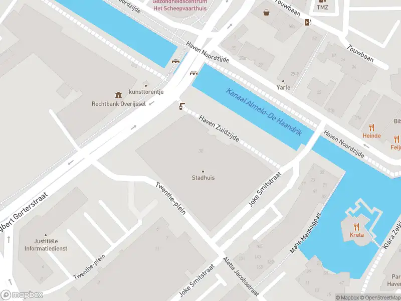 Brandweer met gepaste spoed naar de Haven Zuidzijde in Almelo vanwege een liftopsluiting