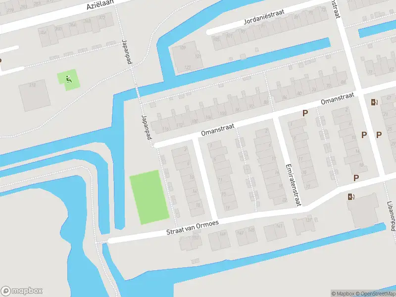 Ambulance met grote spoed naar de Medinastraat in Delft