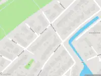 Brandweer en politie met gepaste spoed naar de Riviersingel in Tegelen vanwege stankoverlast