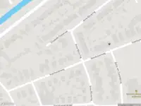 Brandweer met gepaste spoed naar de Anna Bijnsring in Apeldoorn