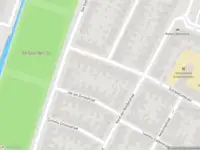 Ambulance met grote spoed naar de Adriaan de Jongestraat in Haarlem