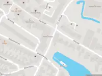 Ambulance met gepaste spoed naar de Oosterbrugstraat in Sliedrecht