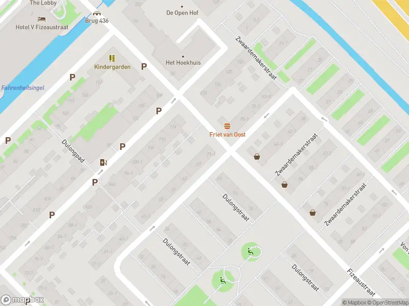 Ambulance met grote spoed naar de Fizeaustraat in Amsterdam