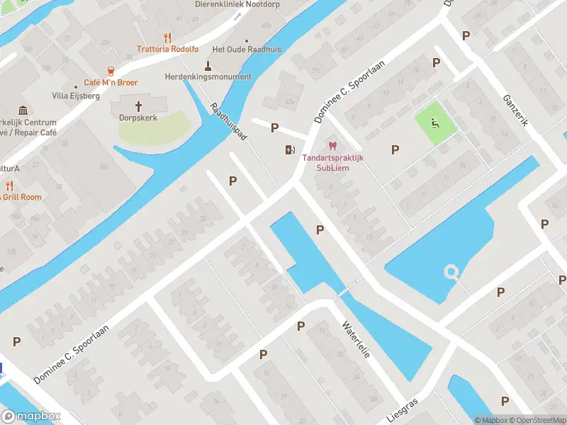 Ambulance met grote spoed naar de Waterlelie in Nootdorp