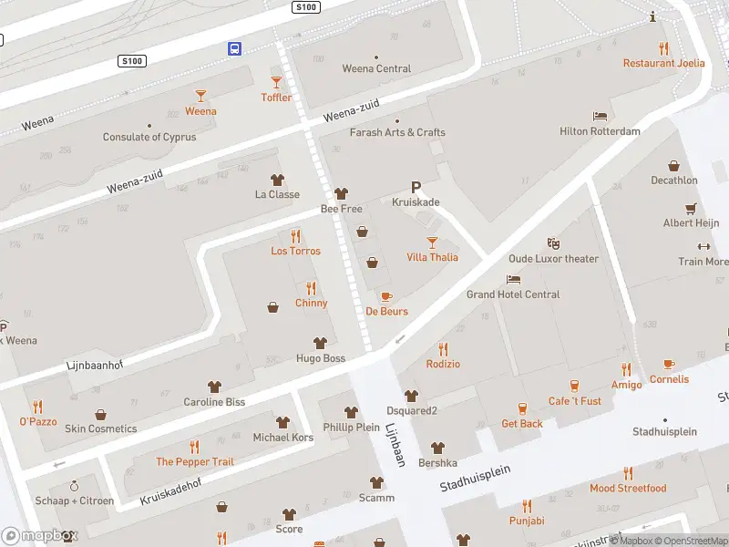 Ambulance met gepaste spoed naar de Lijnbaan in Rotterdam