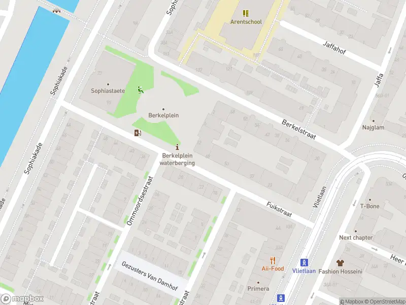 Ambulance met grote spoed naar de Fuikstraat in Rotterdam