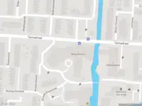 Ambulance met grote spoed naar de Nicolaas Beetsstraat in Lekkerkerk