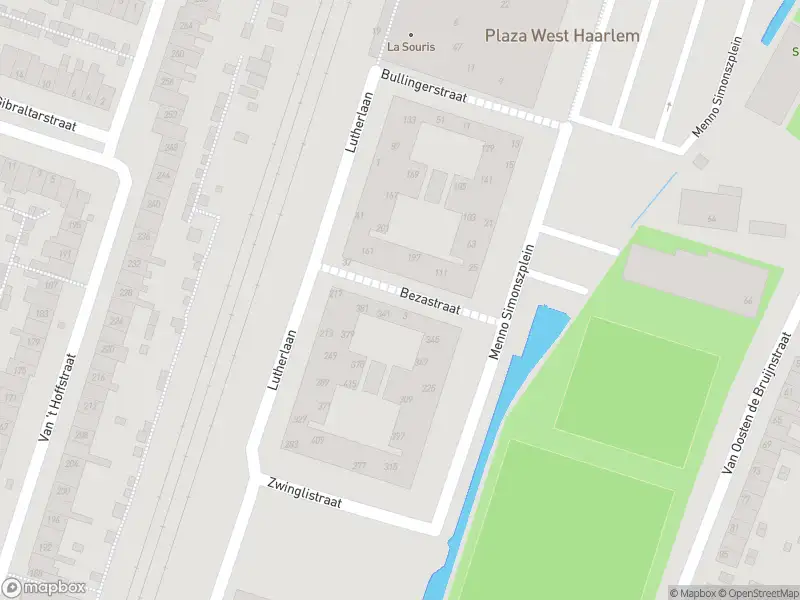 Ambulance met gepaste spoed naar de Lutherlaan in Haarlem