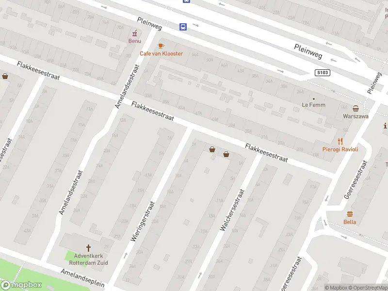 Ambulance met grote spoed naar de Wieringerstraat in Rotterdam