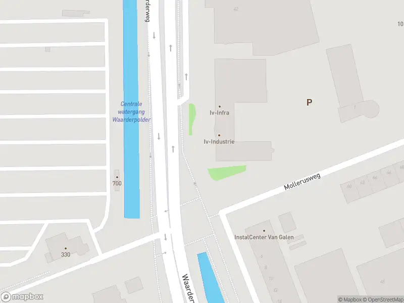 Ambulance met gepaste spoed naar de Waarderweg in Haarlem