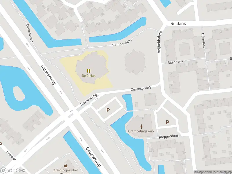 Ambulance met gepaste spoed naar de Zevensprong in Capelle aan den IJssel