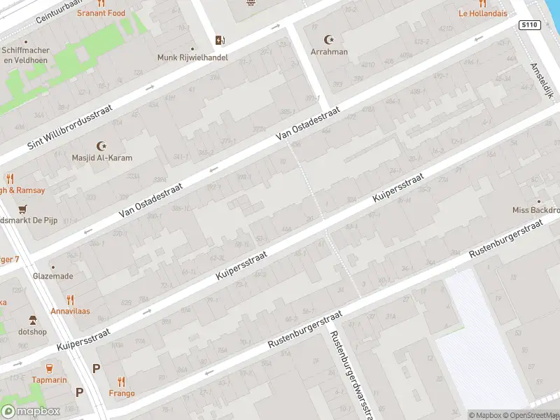 Ambulance met grote spoed naar de Jacob Israël de Haanstraat in Amsterdam