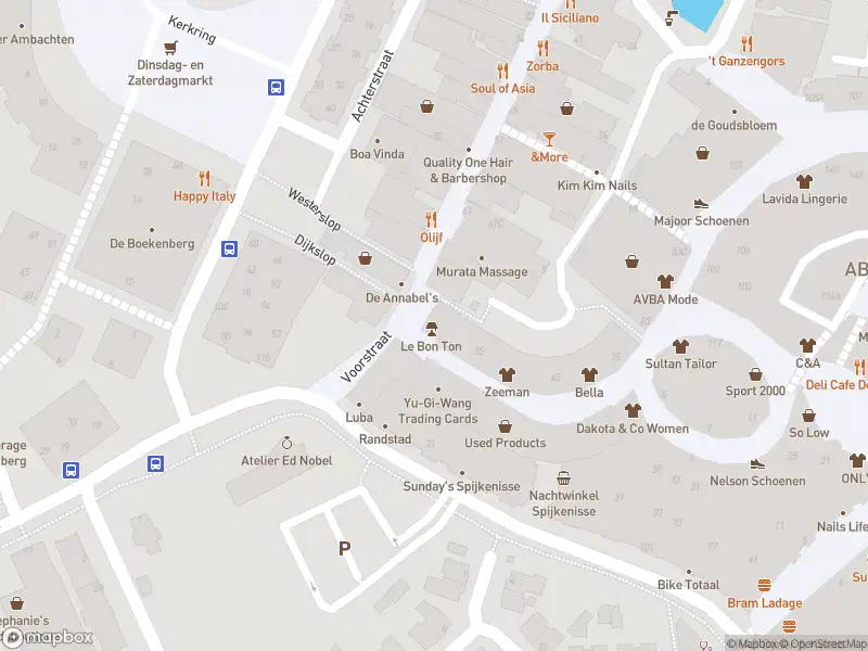 Ambulance met grote spoed naar de Nieuwstraat in Spijkenisse