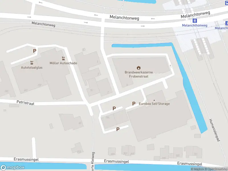 Brandweer met gepaste spoed naar de Frobenstraat in Rotterdam