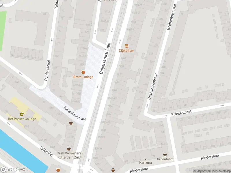 Brandweer met grote spoed naar de Donkerslootstraat in Rotterdam vanwege voertuigbrand