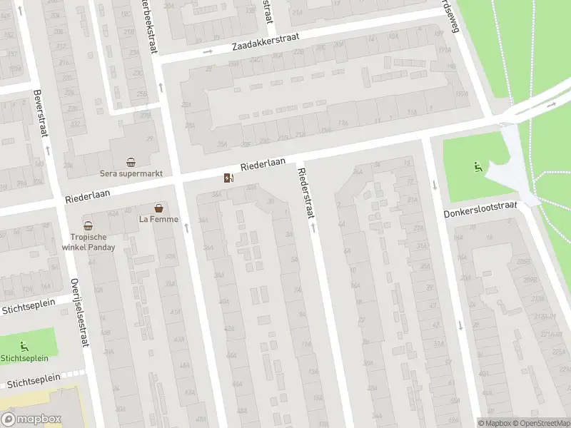 Ambulance met grote spoed naar de Riederstraat in Rotterdam