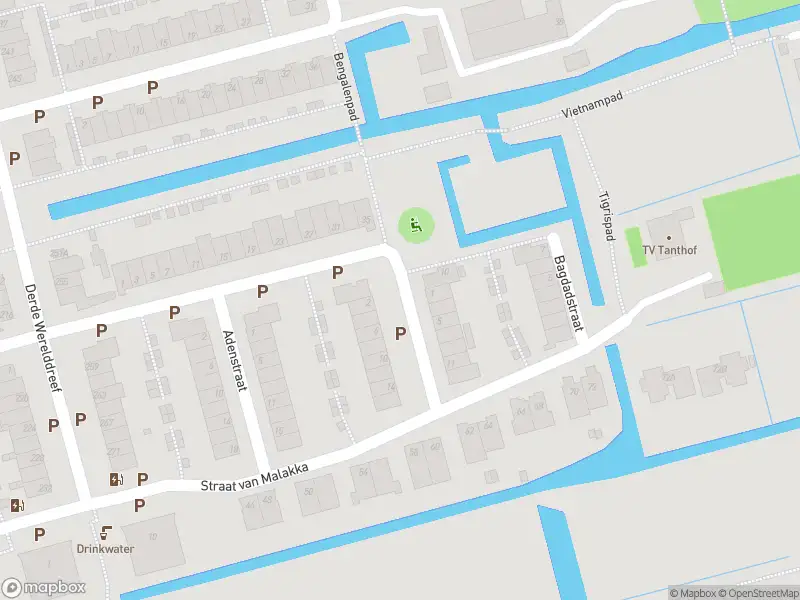 Ambulance met grote spoed naar de Bengalenstraat in Delft