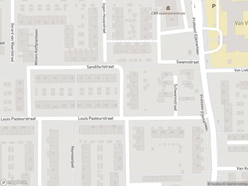 Ambulance met grote spoed naar de Sandifortstraat in Haarlem