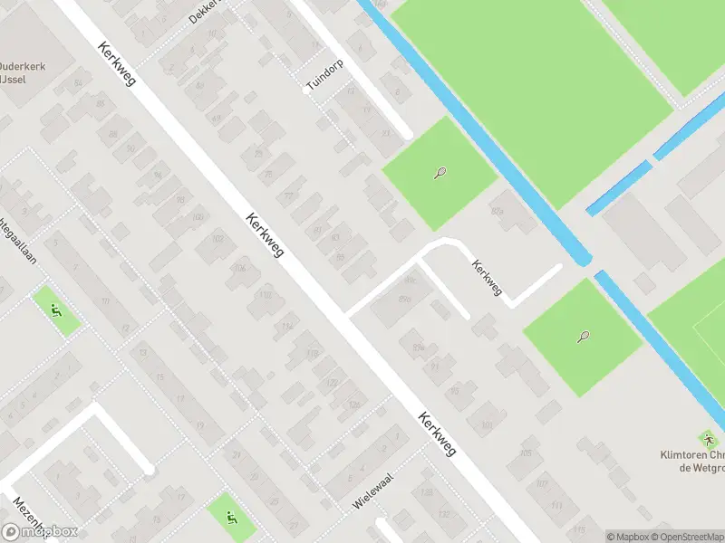 Ambulance met gepaste spoed naar de Kerkweg in Ouderkerk aan den IJssel