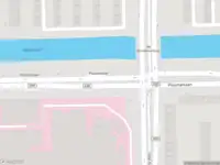 Ambulance met grote spoed naar de Louis Bouwmeesterstraat in Amsterdam