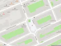 Ambulance met grote spoed naar de Sparrenweg in Amsterdam