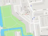 Ambulance met grote spoed naar de Sibeliusplein in Schiedam