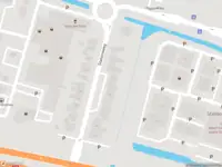 Ambulance met grote spoed naar de Stationsweg in Sliedrecht