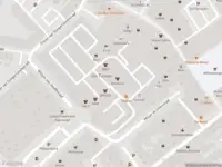 Ambulance met grote spoed naar de De Tuinen in Naaldwijk