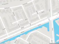 Ambulance met grote spoed naar de Meent in Hendrik-Ido-Ambacht