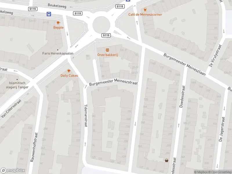 Ambulance met grote spoed naar de Burgemeester Meineszstraat in Rotterdam