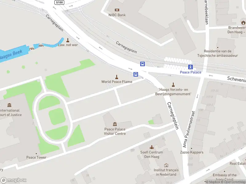 Brandweer met grote spoed naar de Carnegieplein in 's-Gravenhage