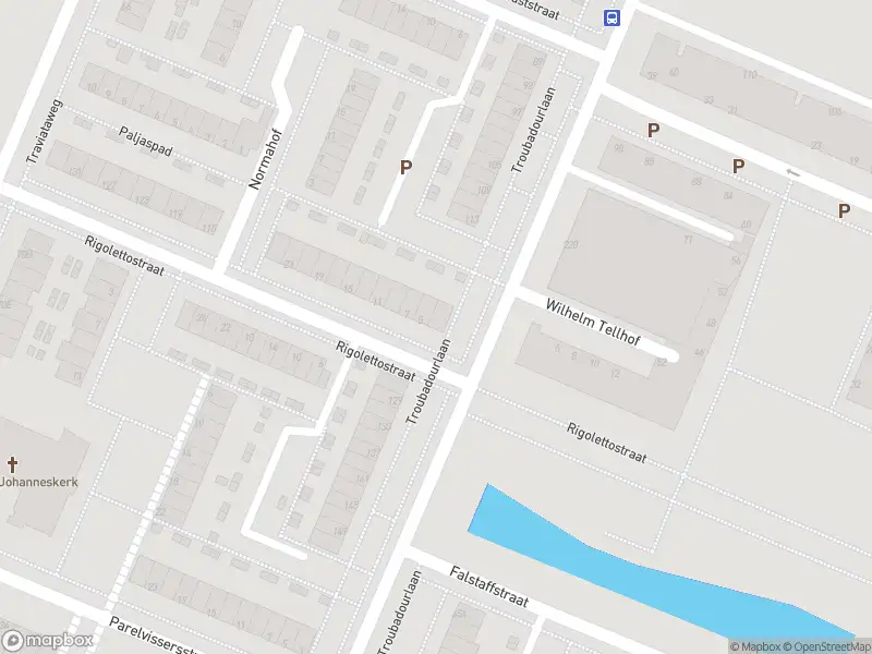 Ambulance met grote spoed naar de Rigolettostraat in Hoogvliet Rotterdam