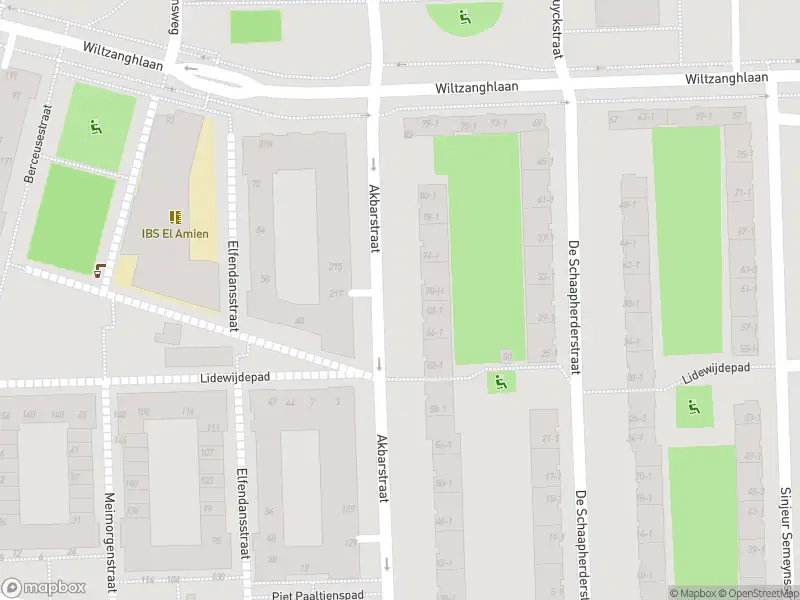 Ambulance met gepaste spoed naar de De Schaapherderstraat in Amsterdam