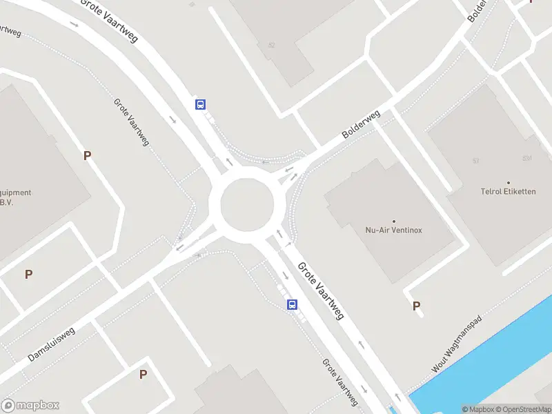 Brandweer met grote spoed naar de Damsluisweg in Almere vanwege reanimatie