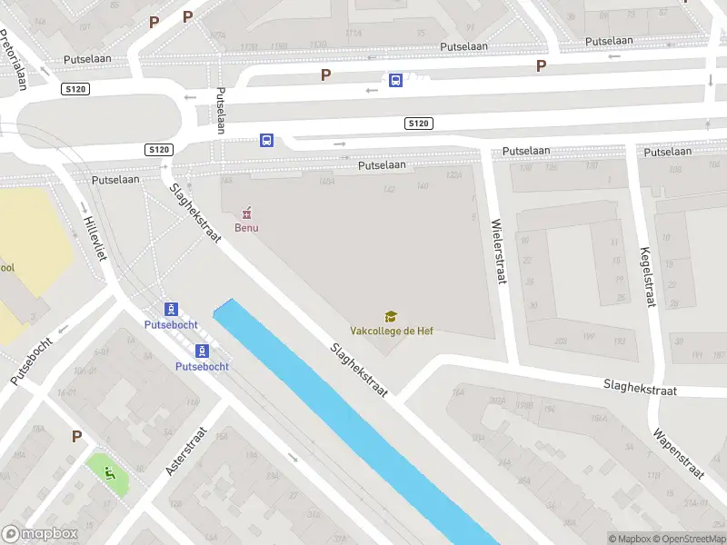 Ambulance met grote spoed naar de Slaghekstraat in Rotterdam