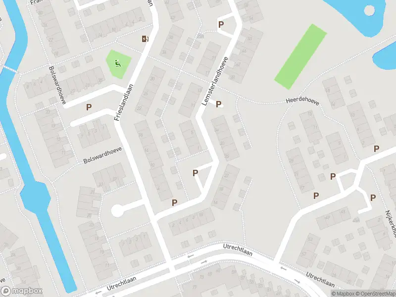 Ambulance met grote spoed naar de Lemsterlandhoeve in Vlaardingen