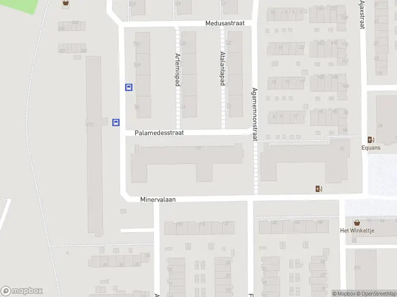 Ambulance met grote spoed naar de Palamedesstraat in Rotterdam