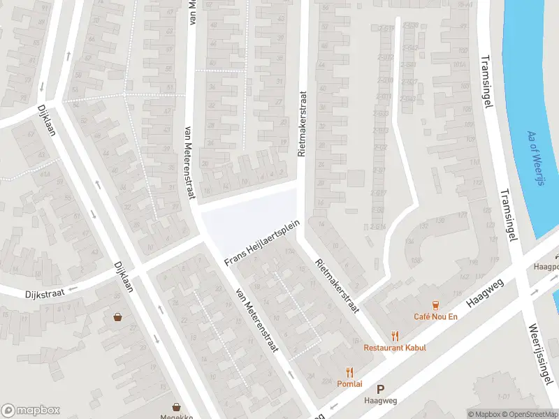 Brandweer met gepaste spoed naar de Frans Heijlaertsplein in Breda vanwege een buitenbrand