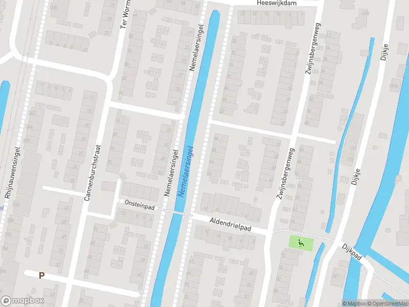 Brandweer met grote spoed naar de Nemelaersingel in Rotterdam vanwege voertuigbrand