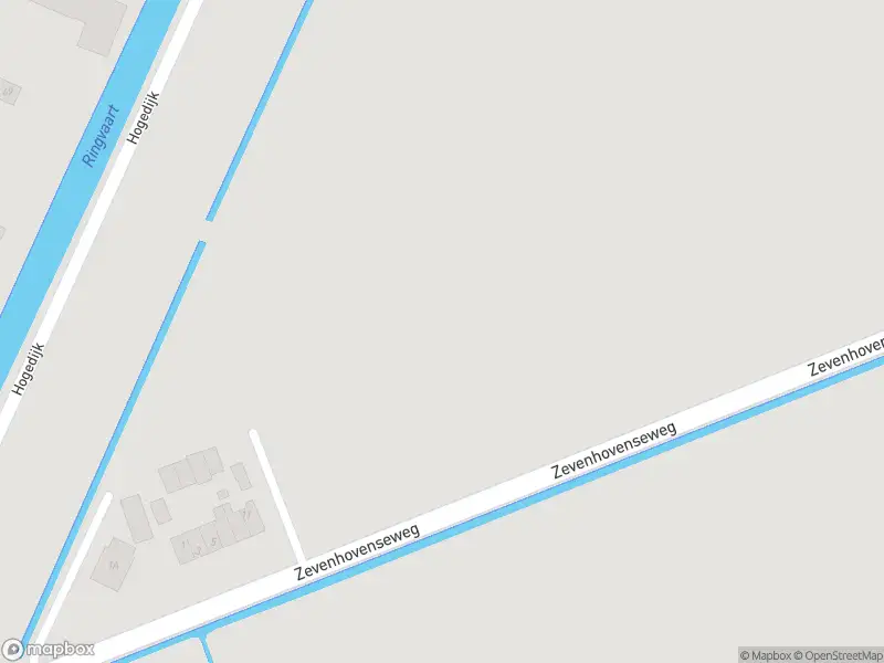 Ambulance met gepaste spoed naar de Hogedijk in Ter Aar