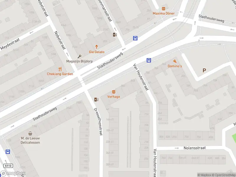 Ambulance met grote spoed naar de Stadhoudersweg in Rotterdam