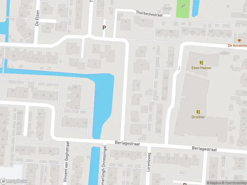 Ambulance met gepaste spoed naar de Groen van Prinsterersingel in Lekkerkerk