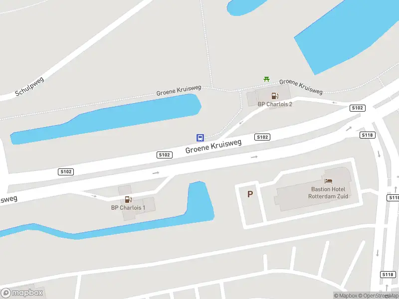 Ambulance met gepaste spoed naar de Groene Kruisweg in Rotterdam