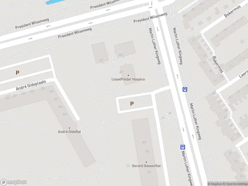 Besteld ambulance vervoer naar de Thomas Mannplaats in Rotterdam