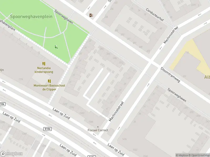 Ambulance met gepaste spoed naar de Spoorweghaven in Rotterdam