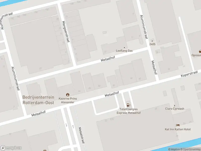 Brandweer met gepaste spoed naar de Metaalhof in Rotterdam