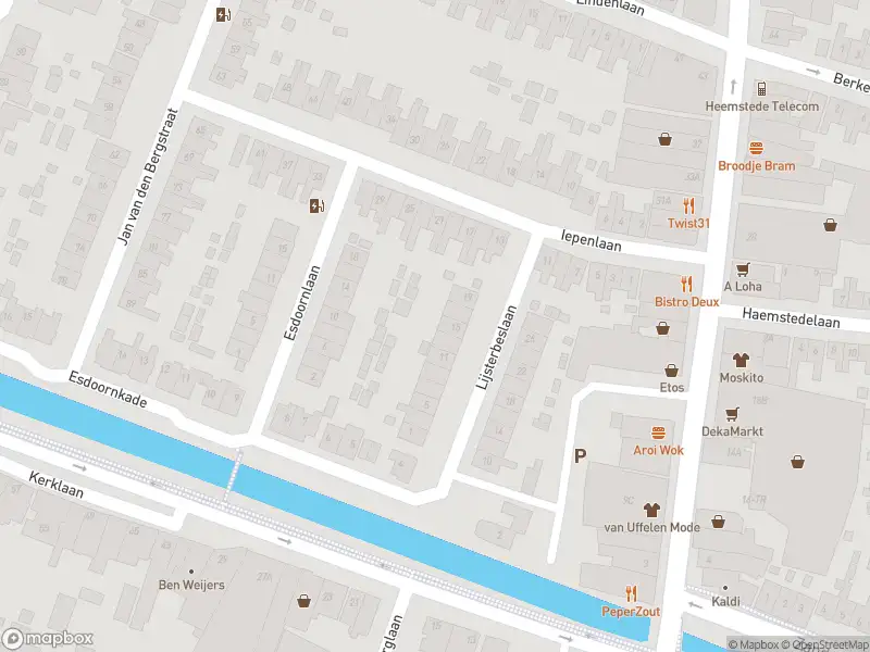 Brandweer met gepaste spoed naar de Blekersvaartweg in Heemstede vanwege een liftopsluiting