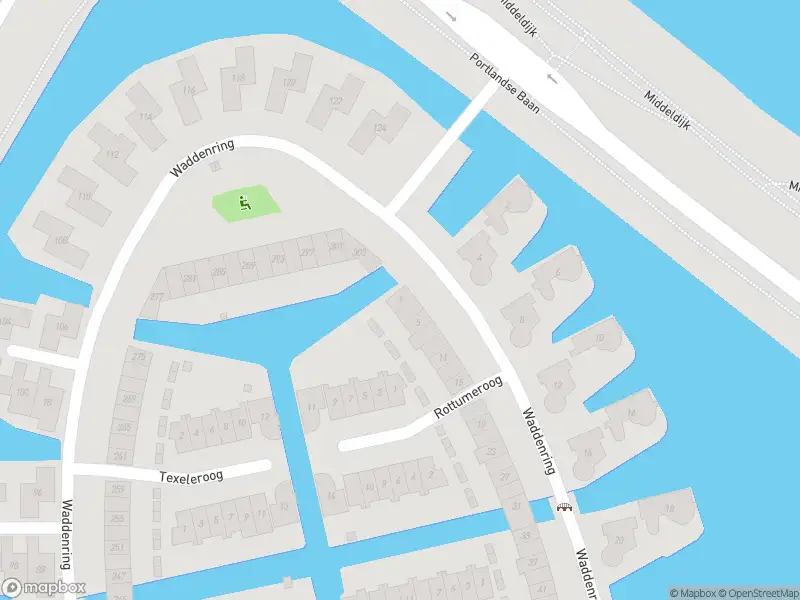 Ambulance met grote spoed naar de Waddenring in Barendrecht